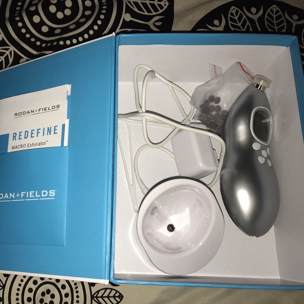 Rodan + Fields REDEFINE MACRO Exfoliator